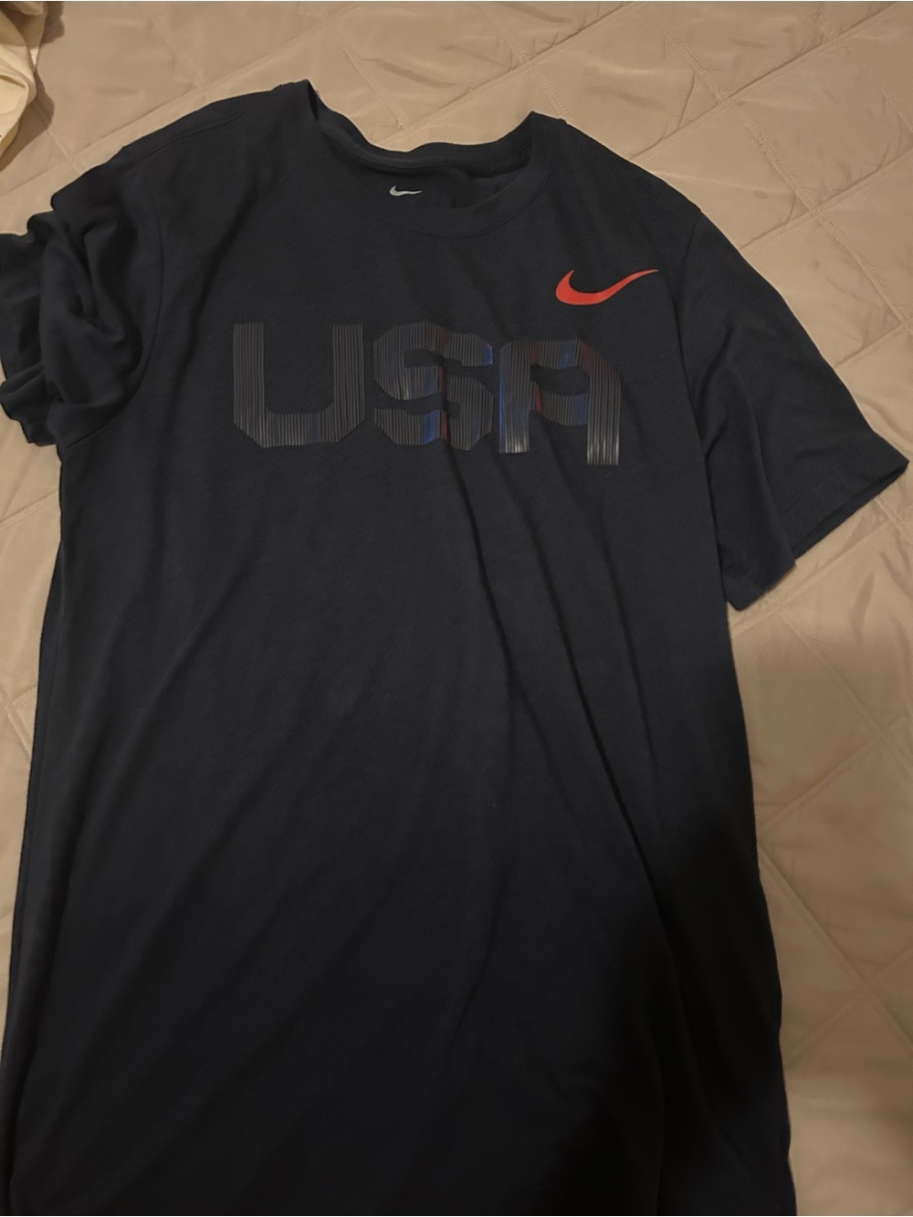 Nike Men’s Navy Short-Sleeve USA Graphic Tee with Red Swoosh